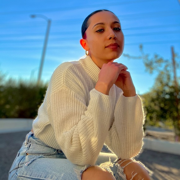 Meet your Posher, Stephanie - Picture 1 of 1